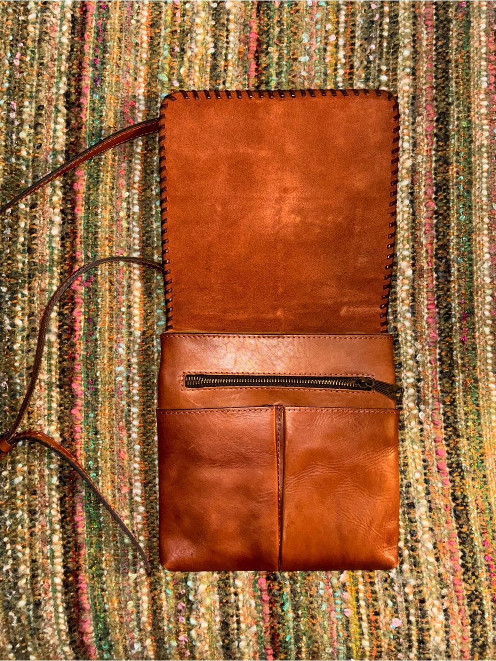 Patricia Nash - Stitched Leather Crossbody Bag - Picture 2 of 8